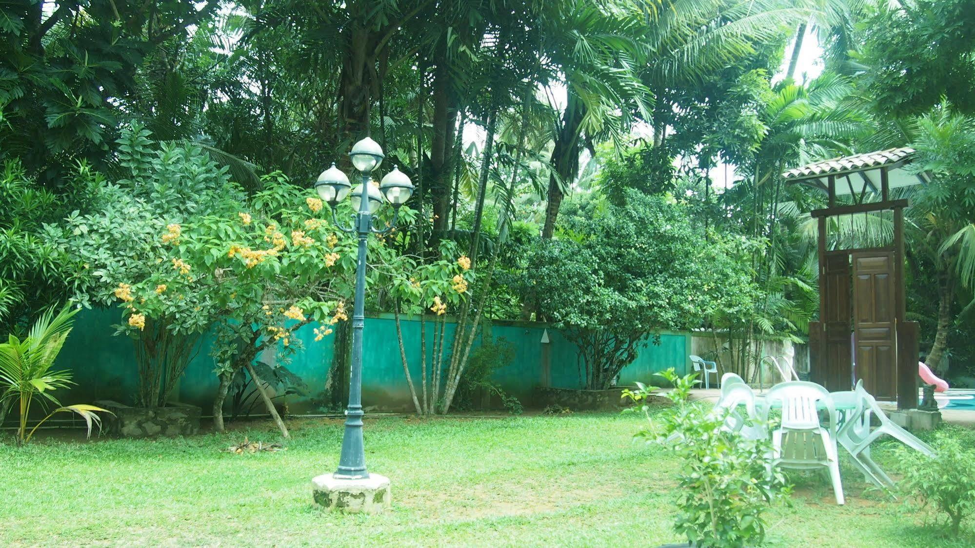 Manik Villa Bentota Exterior foto